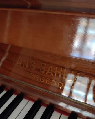 Pianoforte verticale
