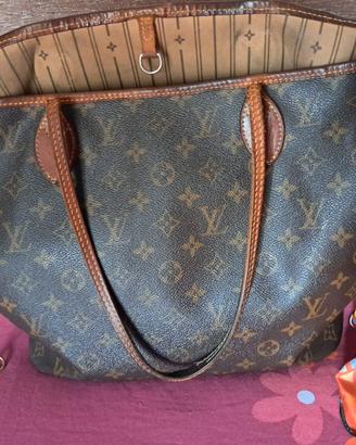 Louis Vuitton Neverfull