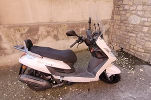 Kymco 200 dink