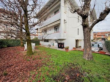 CASA SEMINDIPENDENTE A MONTALE