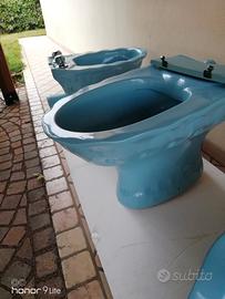 sanitari bagno azzurri vintage