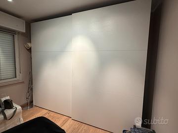 Armadio scorrevole moderno con buona qualità