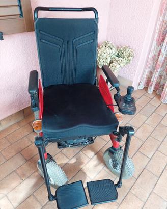 Sedia a rotelle elettrica
