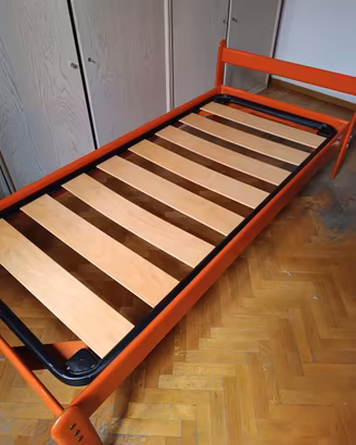 Letto singolo arancione vintage anni ’70