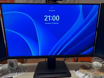 PC fisso completo con 3 schermi