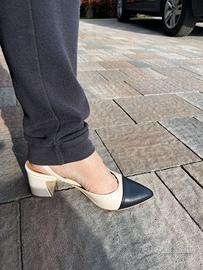 Scarpe eleganti da donna, colore bianco e blu