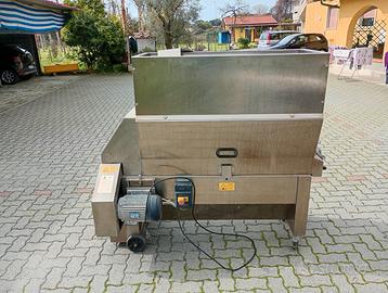 Pigiatrice uva in acciaio inox motore lu.c.m.e