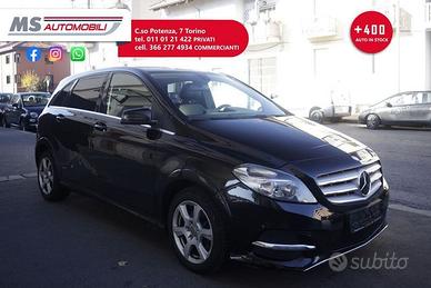 Mercedes-Benz Classe B B 200 NGD Premium Unic...