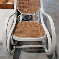 Codice: 268208  SEDIA A DONDOLO IN STILE THONET CO