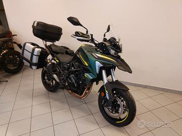 Benelli TRK 702 solo 2323 km Come nuova
