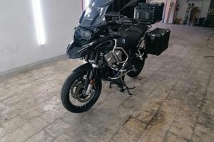 BMW GS 1250 Adventure Triple Black