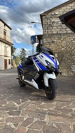 Yamaha T-max 530 anniversario replica