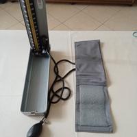 Misuratore di pressione arteriosa vintage 