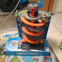 Hot wheels Mega Garage