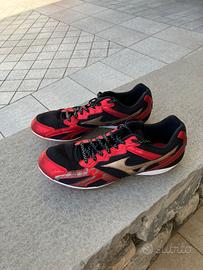 Scarpe atletica chiodate n. 43