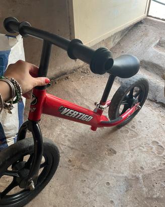 Bicicletta senza pedali