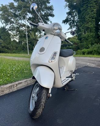 Vespa LX 150cc