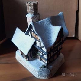 David Winter Cottage Special for Christmas 1990