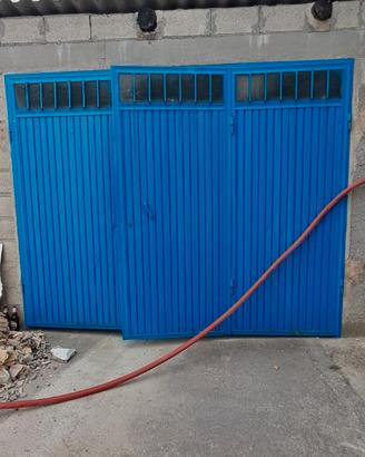 Porta in ferro per garage a 3 ante