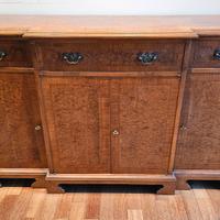 Mobile credenza in radica
