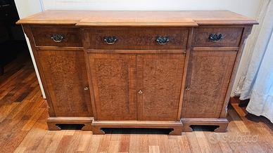 Mobile credenza in radica