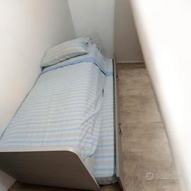 Lettino a scomparsa come nuovo 