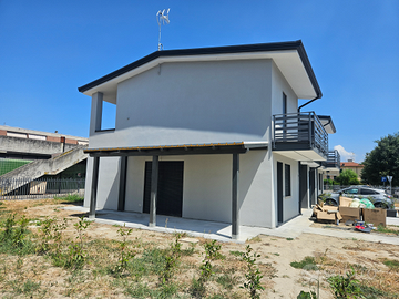 Villetta Bifamiliare