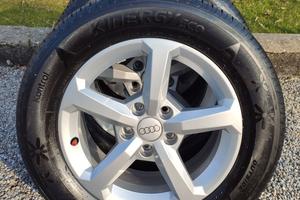 4 ruote complete 215/60/16 su cerchi Audi