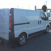 VIVARO 2.0 CDTI furgone tetto basso
