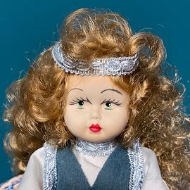 Bambola in porcellana Capodimonte