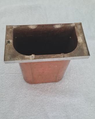 Vaso in rame semiovale