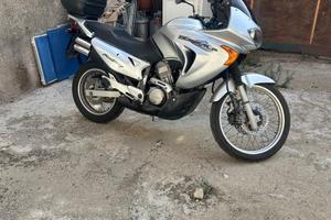 Honda Transalp XL 650V (Moto Storica)
