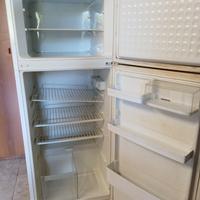 FRIGORIFERO FUNZIONANTE PER TRILOCALE O TAVERNA