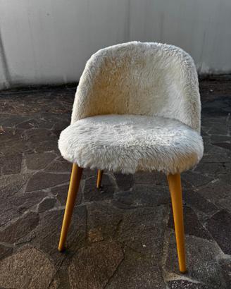 Sedia Maisons du Monde effetto pelliccia bianca