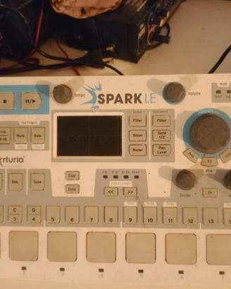 Drum machine Arturia Spark Le