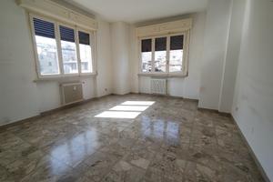 Appartamento centrale con posto auto