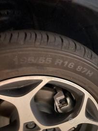 auto pari al nuovo