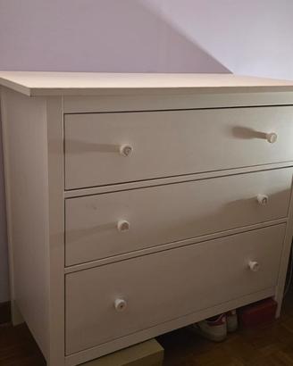 Cassettiera Ikea Hemnes
