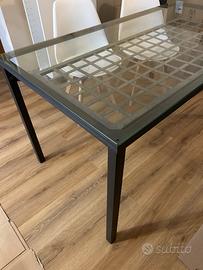 tavolo in vetro