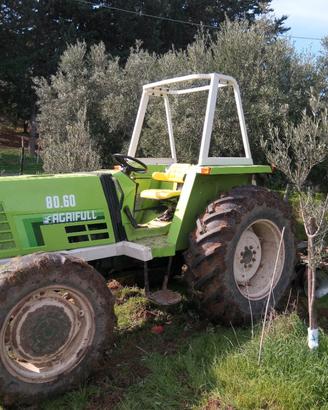 Trattore agricolo
