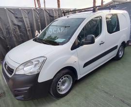 Peugeot Partner maxi prolungato 5 posti