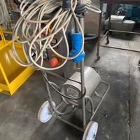 Pompa carrellata per alimenti o vino