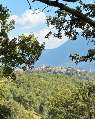 Rudere con vista a civita d'antino
