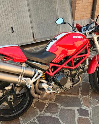 Ducati Monster S2R 1000
