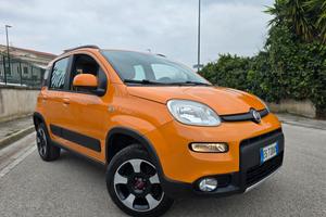 FIAT PANDA TREKKING 1.3 M-JET 4X4 2014 PARI AL NUO