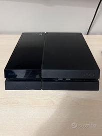 Playstation 4 500gb + 2 joystik + 4 giochi