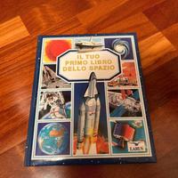 Libro per bambini sullo spazio