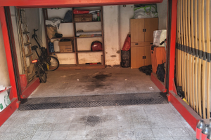 Ampio box in zona centrale a Pegli