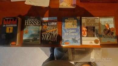 libri tascabili, collana "I Miti" e altri