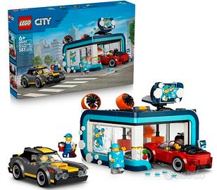 LEGO City Autolavaggio Drive-In Giocattolo - Inclu